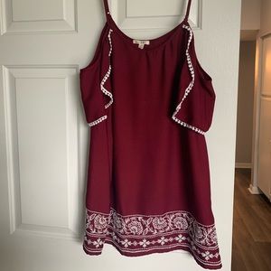 Francesca - Off the Shoulder Maroon Dress